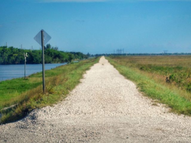 everglades-trail-on-the-greenway-P92HQAP